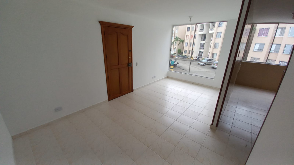 Apartamento En Arriendo - Urbanización La Flora, Cali