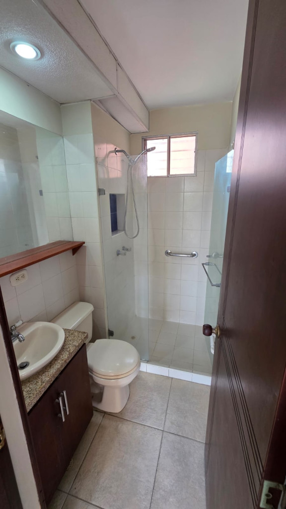 Apartamento En Arriendo - La Hacienda, Cali