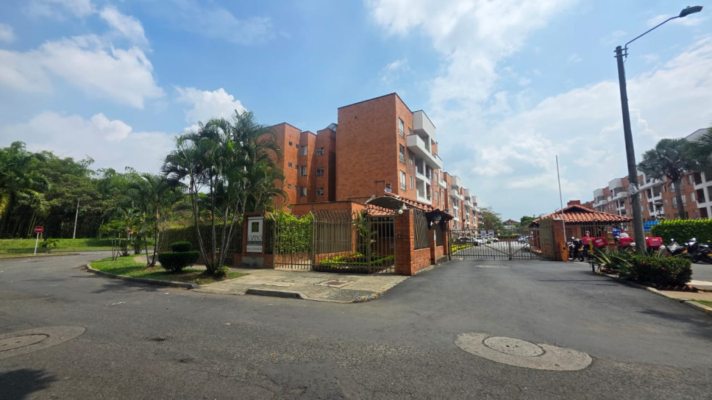 Apartamento En Arriendo - La Hacienda, Cali