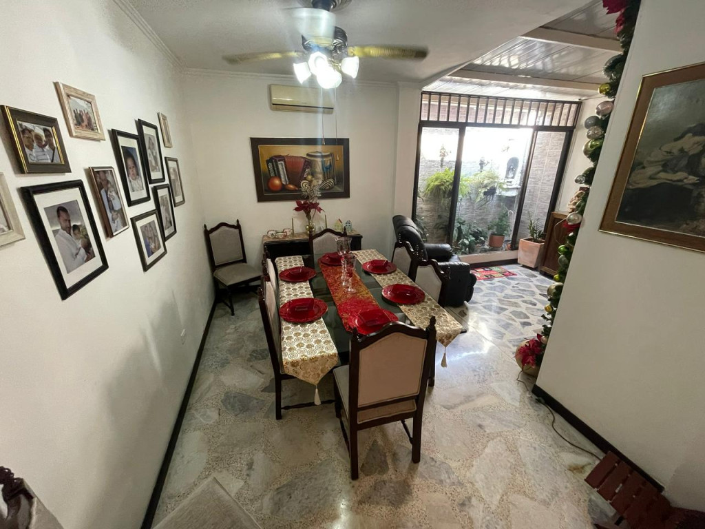 Casa En Arriendo - Ciudad Jardín, Cali