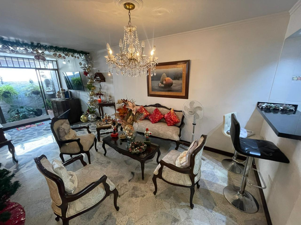 Casa En Arriendo - Ciudad Jardín, Cali