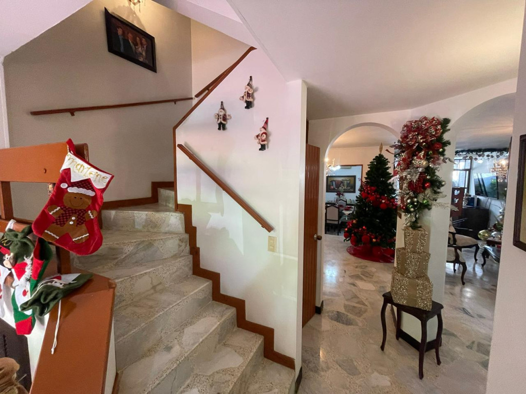 Casa En Arriendo - Ciudad Jardín, Cali