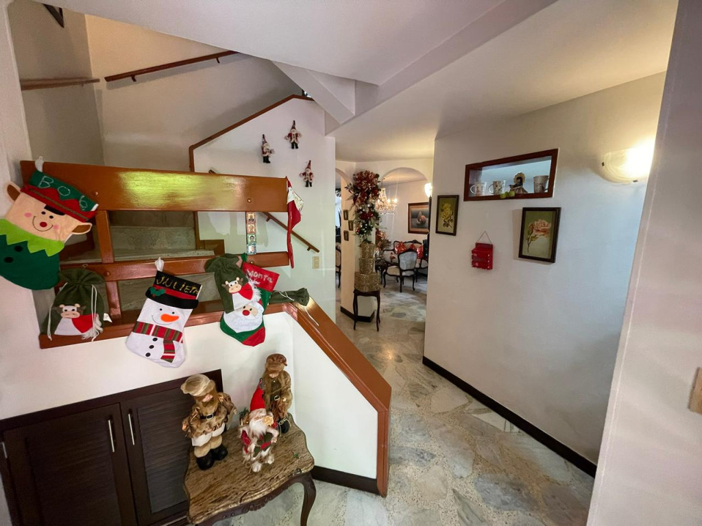 Casa En Arriendo - Ciudad Jardín, Cali