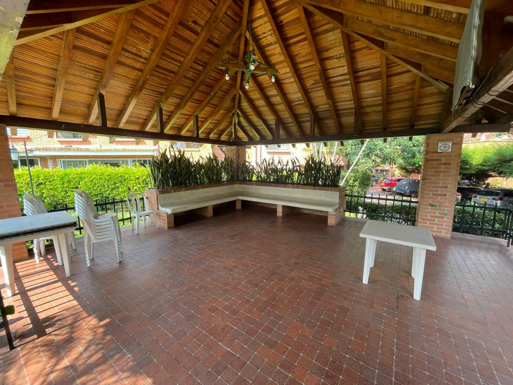 Casa En Arriendo - Ciudad Jardín, Cali