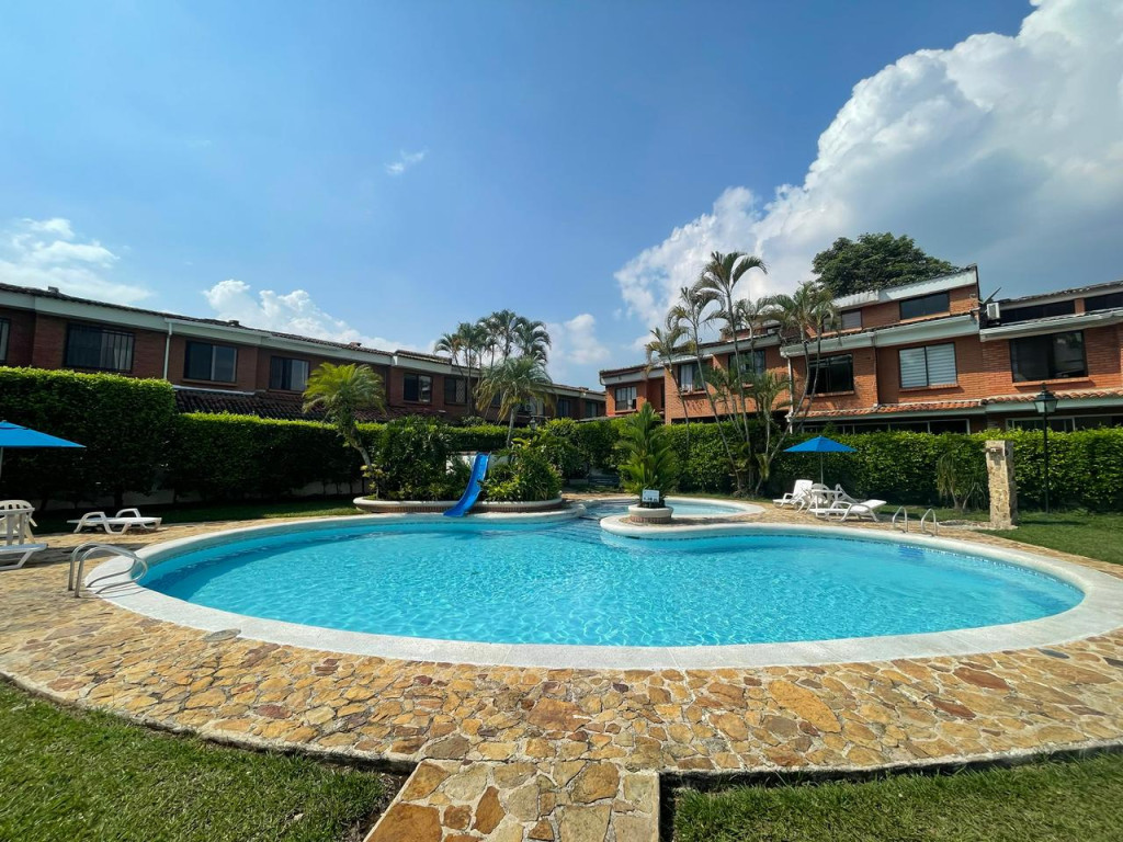 Casa En Arriendo - Ciudad Jardín, Cali