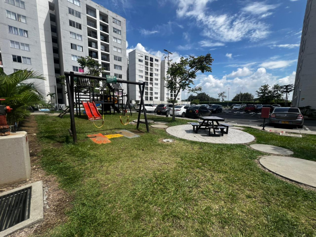 Apartamento En Arriendo - Hacienda Kachipay, Cali