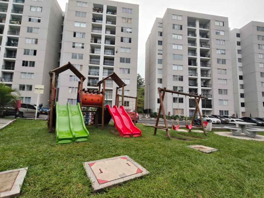 Apartamento En Arriendo - Ciudad Guabinas, Yumbo