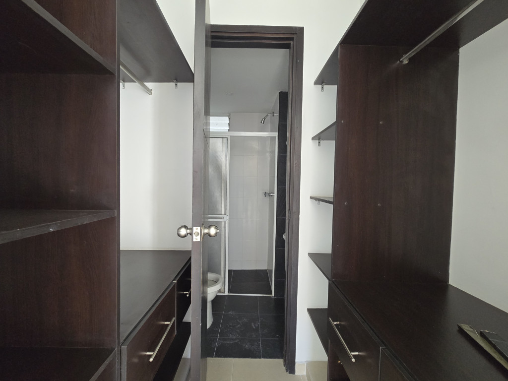 Apartamento En Venta - Valle Del Lili, Cali