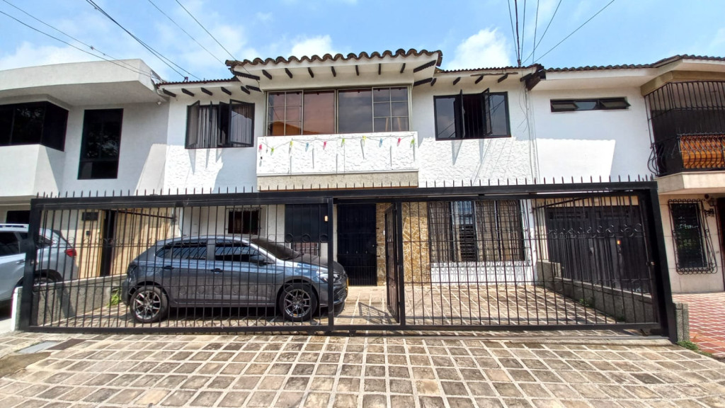 Apartaestudio En Arriendo - Urbanización La Flora, Cali