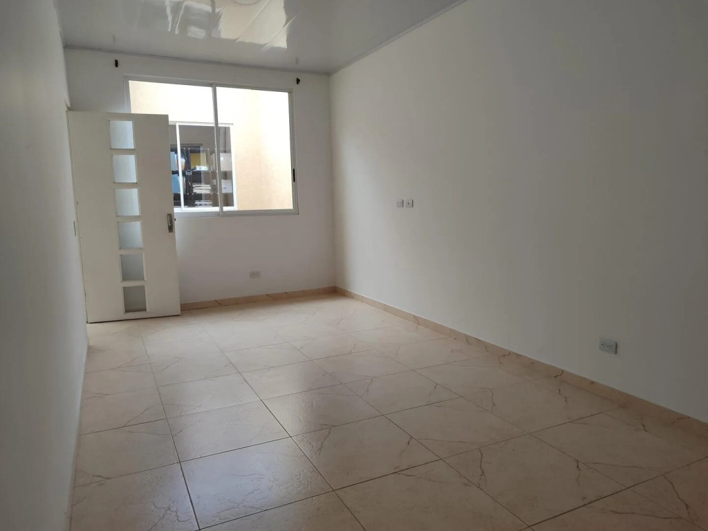 Apartaestudio En Arriendo - Urbanización La Flora, Cali