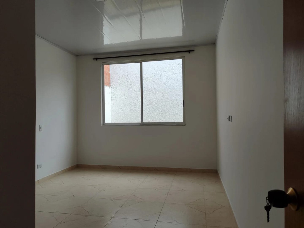 Apartaestudio En Arriendo - Urbanización La Flora, Cali