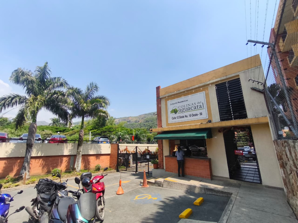 Apartamento En Arriendo - Aguacatal, Cali