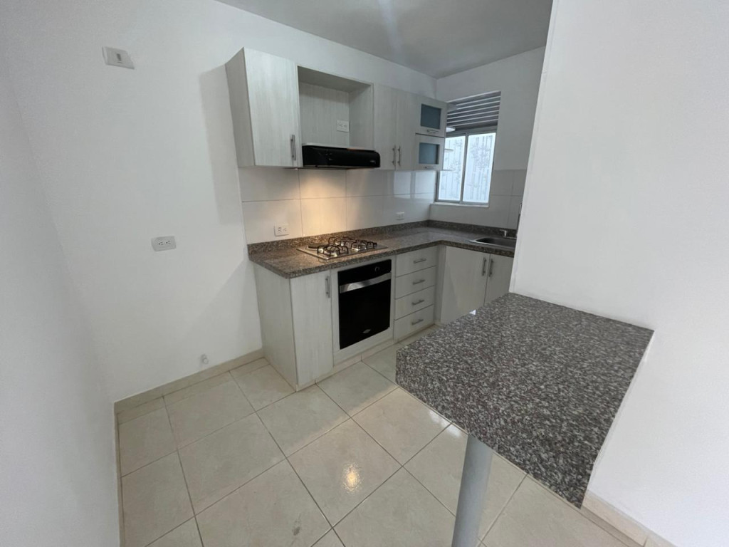 Apartamento En Arriendo - Prados Del Norte, Cali