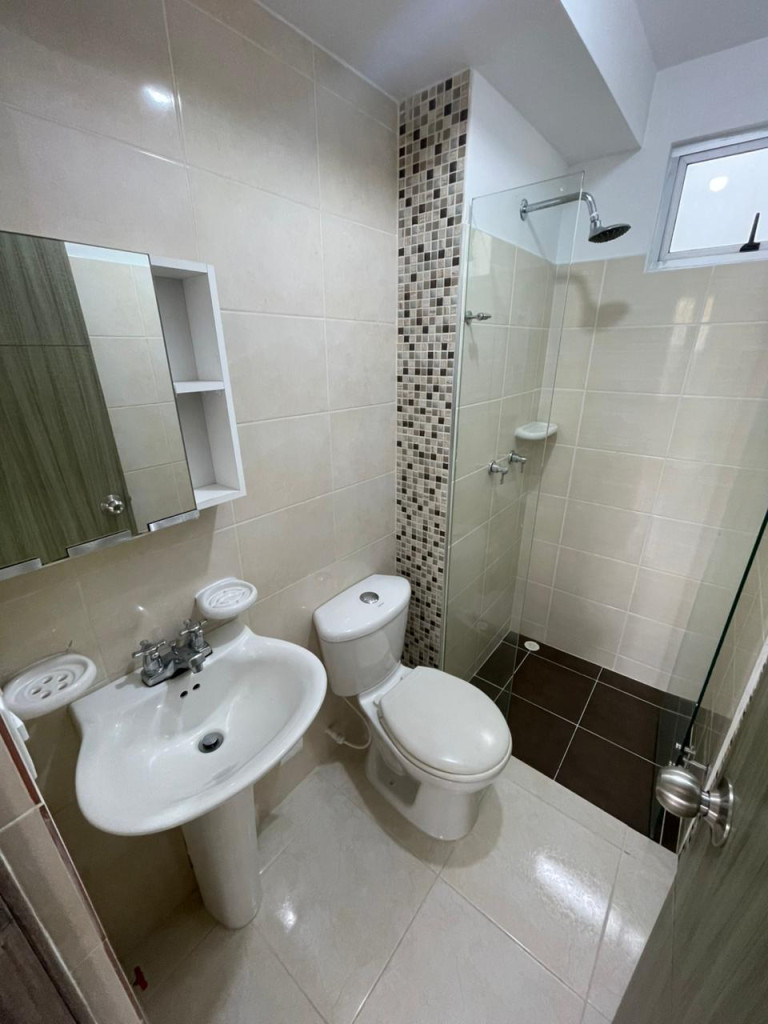 Apartamento En Arriendo - Prados Del Norte, Cali