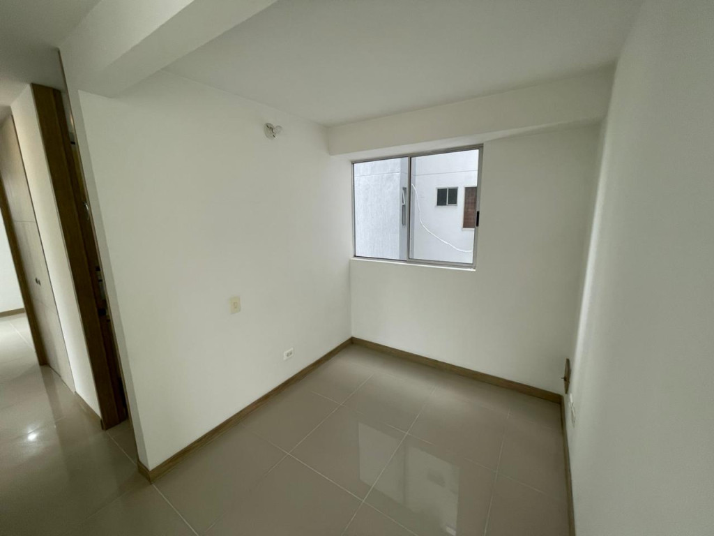 Apartamento En Arriendo - Urbanización La Flora, Cali