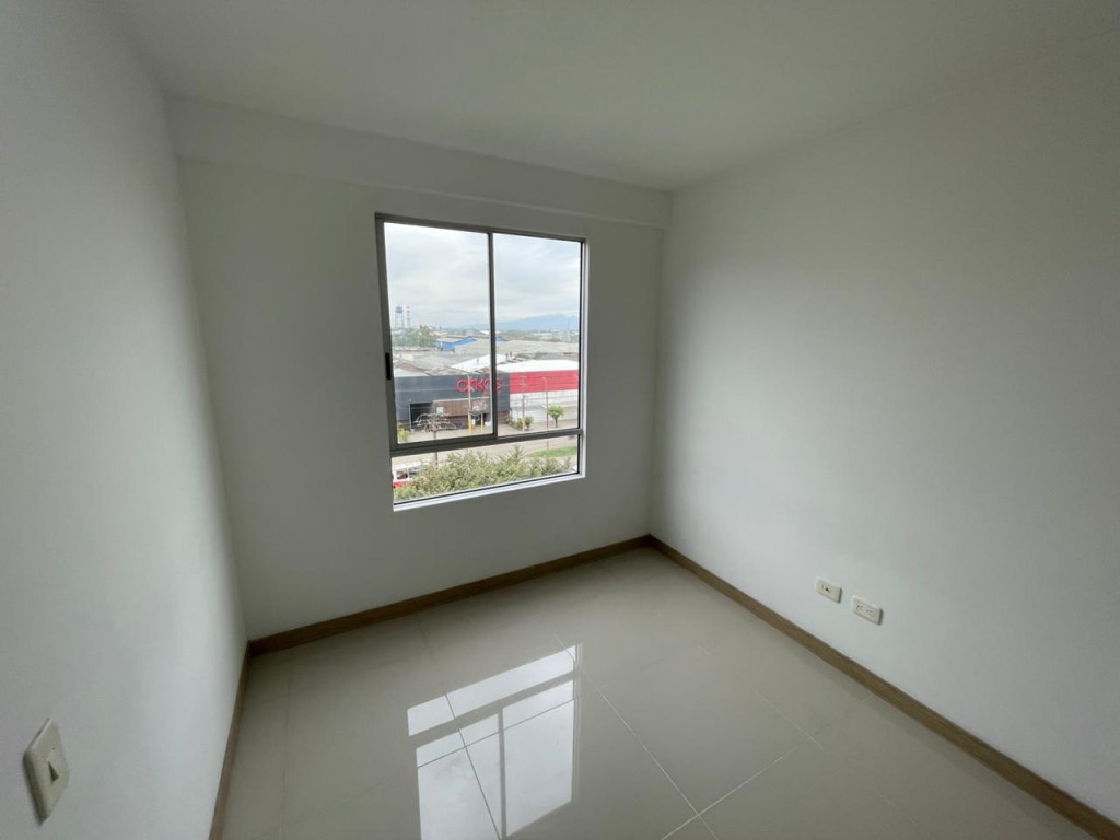 Apartamento En Arriendo - Urbanización La Flora, Cali
