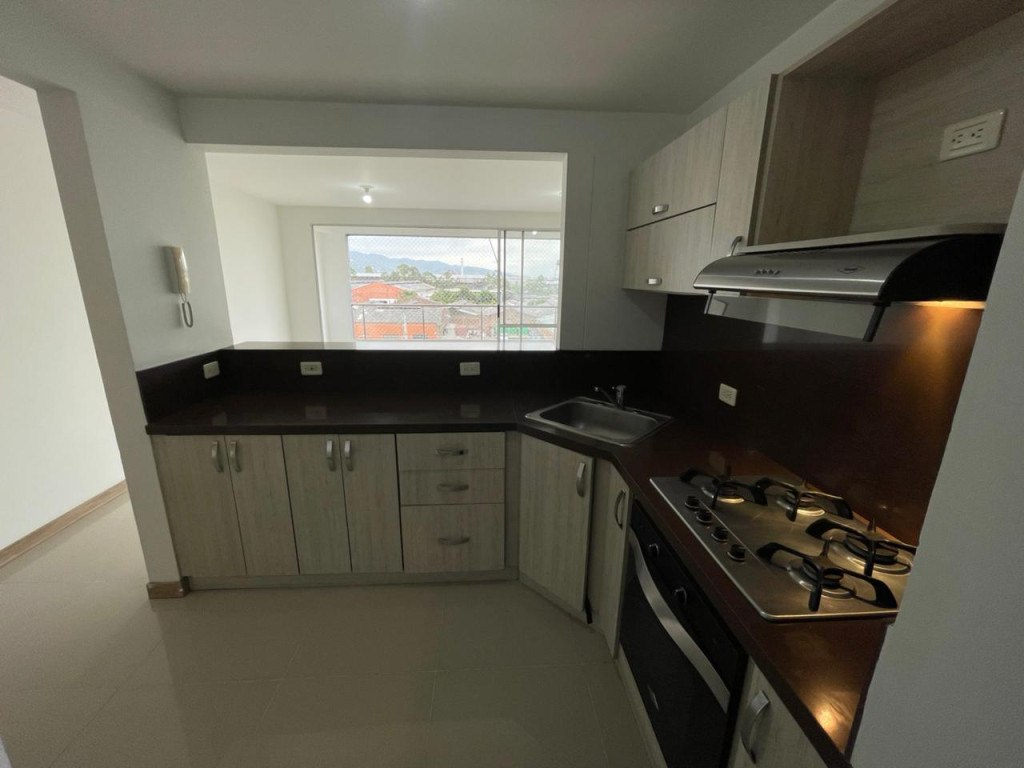 Apartamento En Arriendo - Urbanización La Flora, Cali