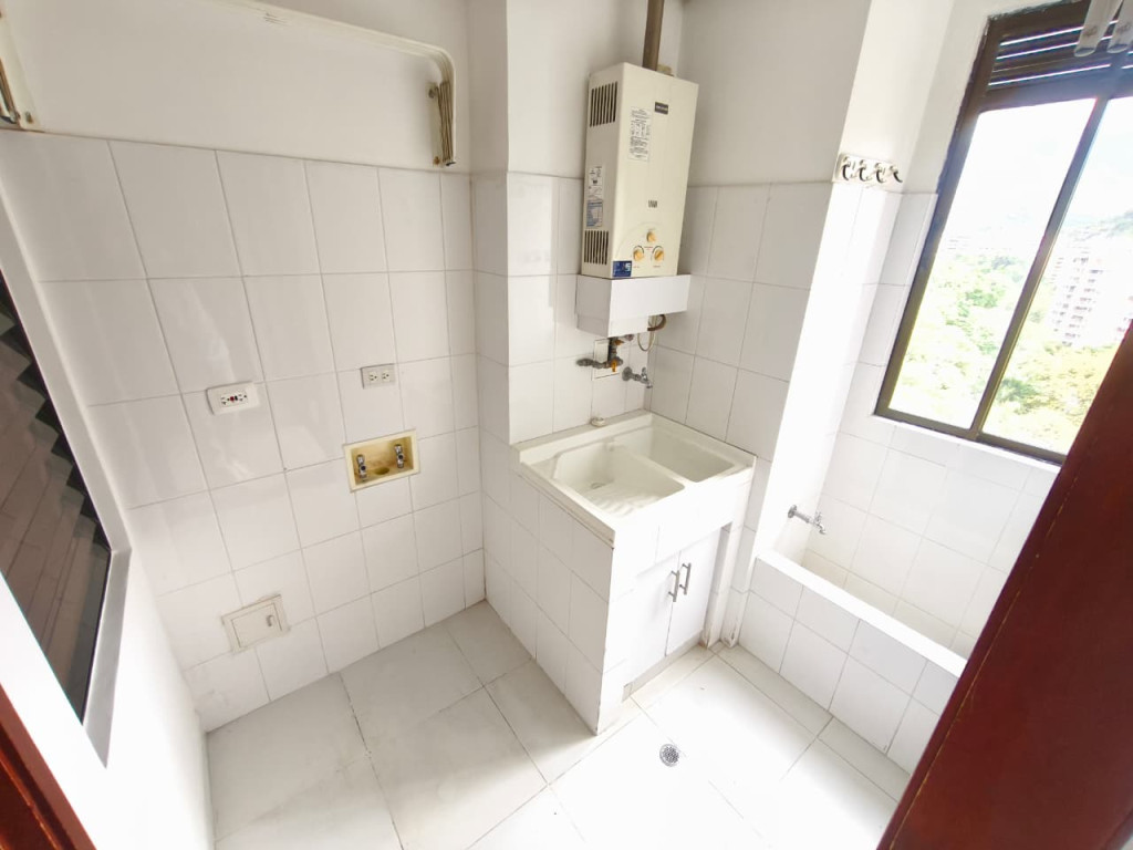 Apartamento En Arriendo - Bajo Aguacatal, Cali