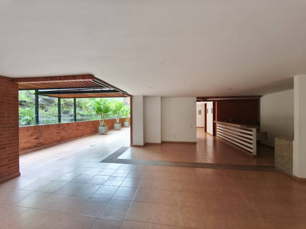 Apartamento En Arriendo - Bajo Aguacatal, Cali