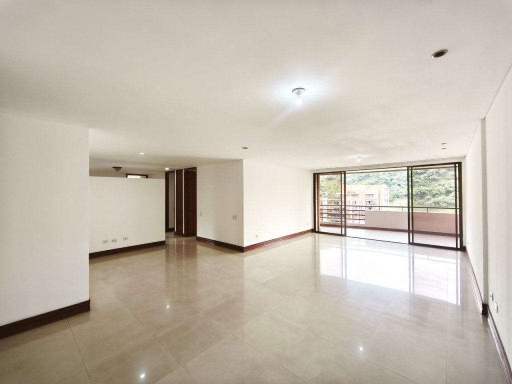 Apartamento En Arriendo - Bajo Aguacatal, Cali
