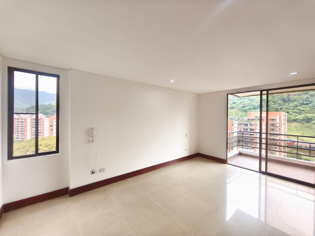 Apartamento En Arriendo - Bajo Aguacatal, Cali