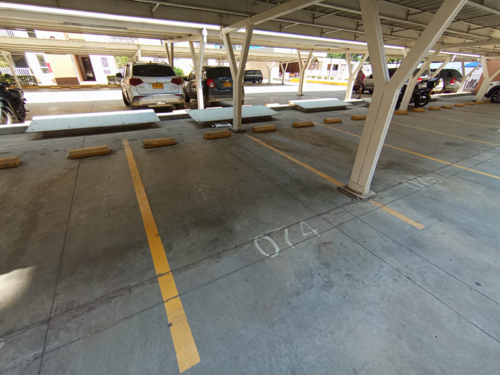 Apartamento En Arriendo - Brisas De Los Alamos, Cali