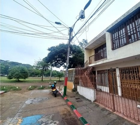 Casa En Arriendo - Metropolitano Del Norte, Cali