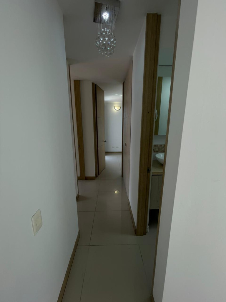 Apartamento En Arriendo - Urbanización La Flora, Cali