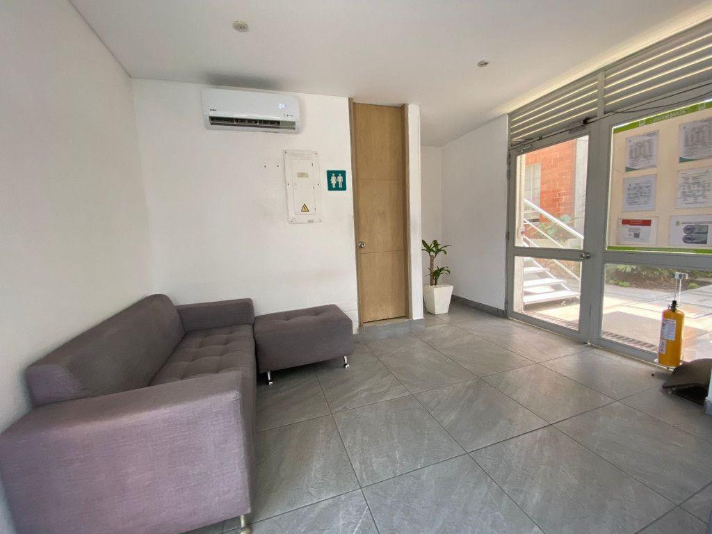Apartamento En Arriendo - Urbanización La Flora, Cali
