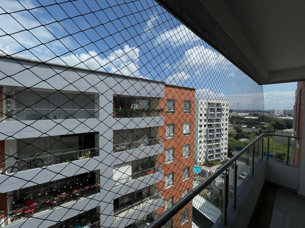 Apartamento En Arriendo - Urbanización La Flora, Cali