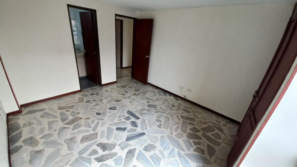 Apartamento En Arriendo - Prados Del Norte, Cali
