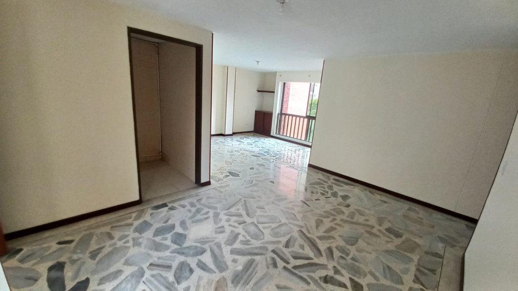 Apartamento En Arriendo - Prados Del Norte, Cali