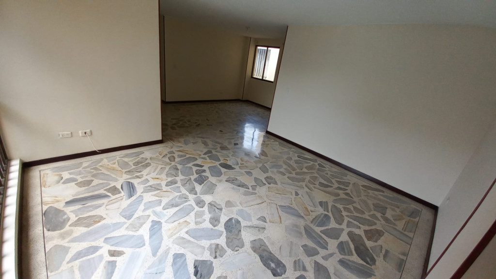 Apartamento En Arriendo - Prados Del Norte, Cali