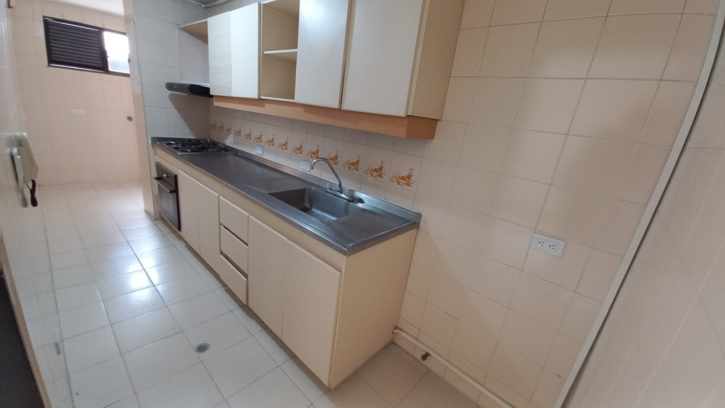 Apartamento En Arriendo - Prados Del Norte, Cali