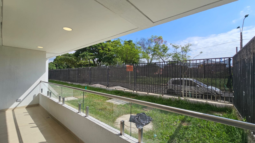 Apartamento En Arriendo - Valle Del Lili, Cali