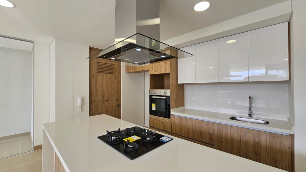 Apartamento En Arriendo - Valle Del Lili, Cali