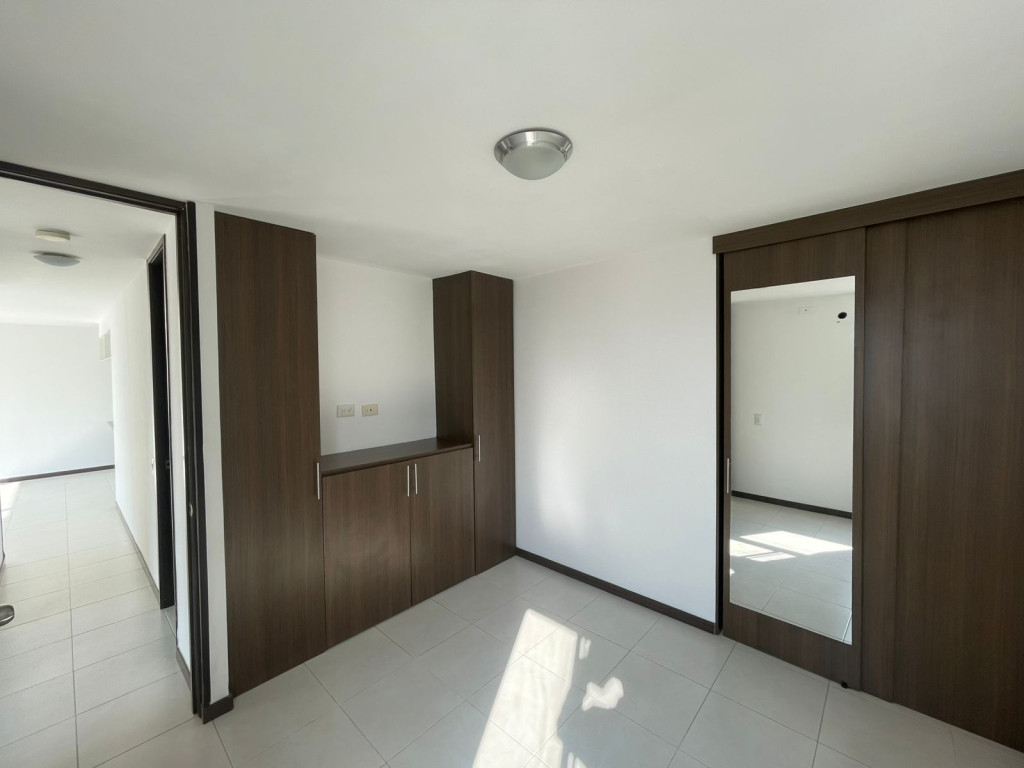 Apartamento En Arriendo - Valle Del Lili, Cali