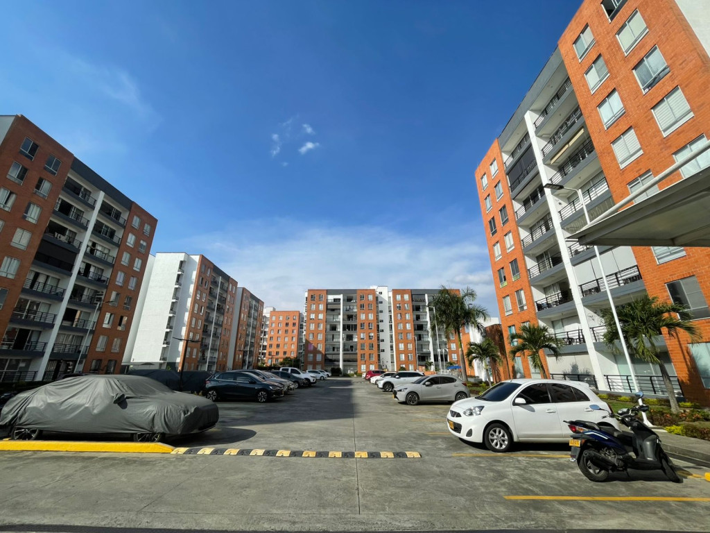 Apartamento En Arriendo - Valle Del Lili, Cali