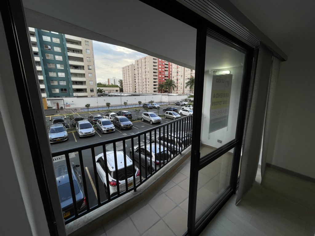 Apartaestudio En Arriendo - Urbanización La Flora, Cali