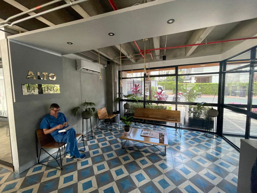 Apartaestudio En Arriendo - Urbanización La Flora, Cali