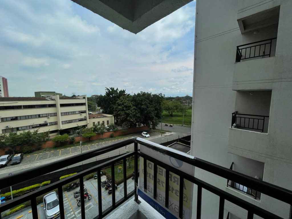 Apartamento En Arriendo - Prados Del Norte, Cali