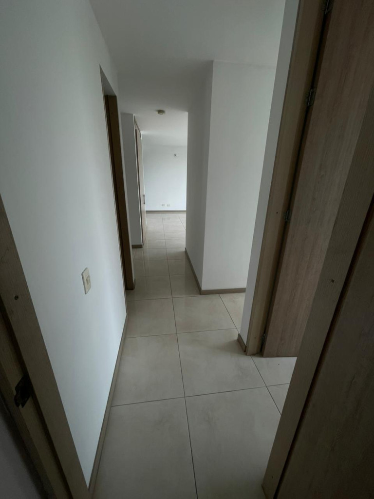 Apartamento En Arriendo - Prados Del Norte, Cali
