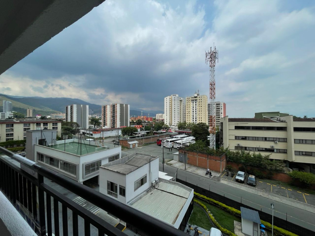 Apartamento En Arriendo - Prados Del Norte, Cali