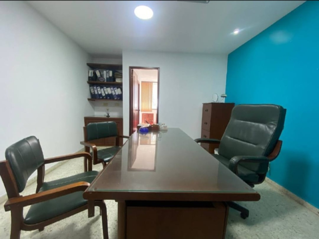 Consultorio En Arriendo - Camino Real, Cali