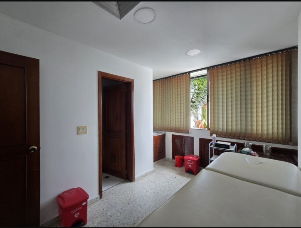 Consultorio En Arriendo - Camino Real, Cali