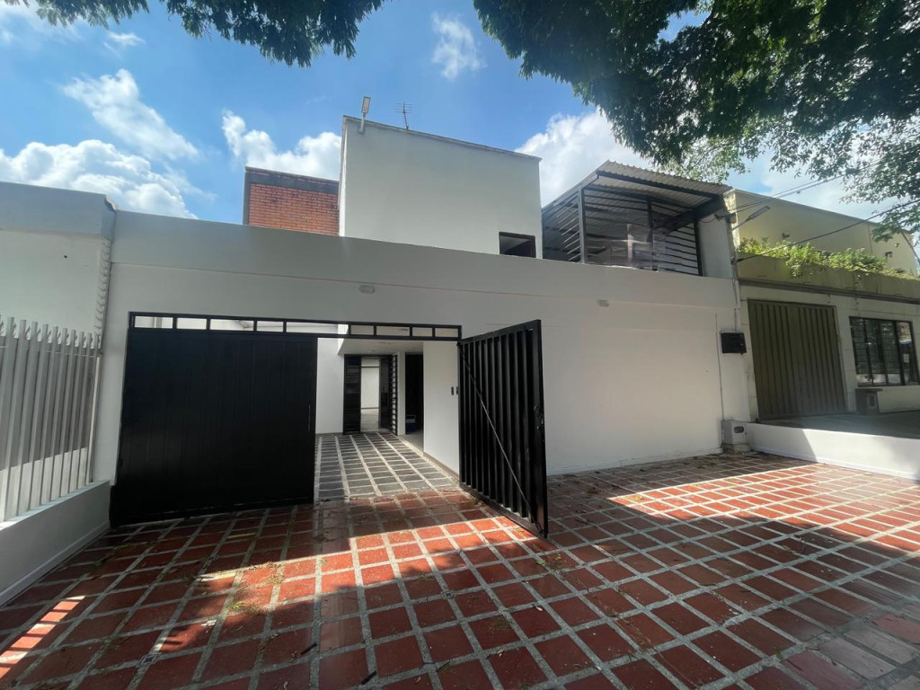 Casa En Arriendo - Urbanización La Flora, Cali
