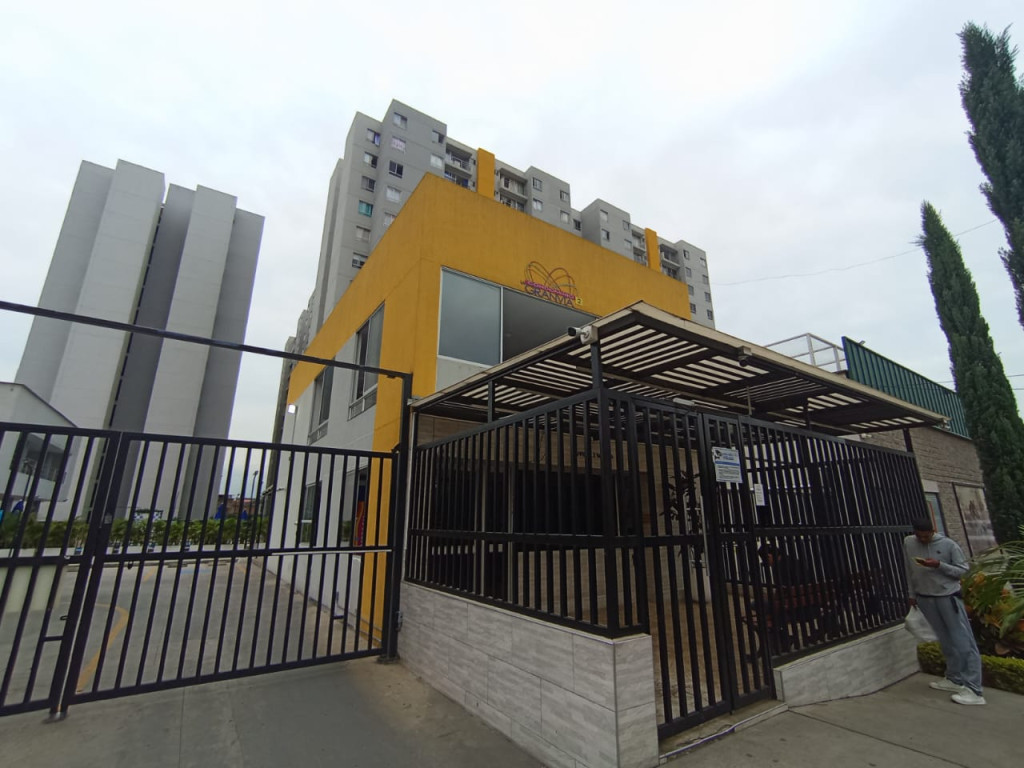 Apartamento En Arriendo - Los Guayacanes, Cali