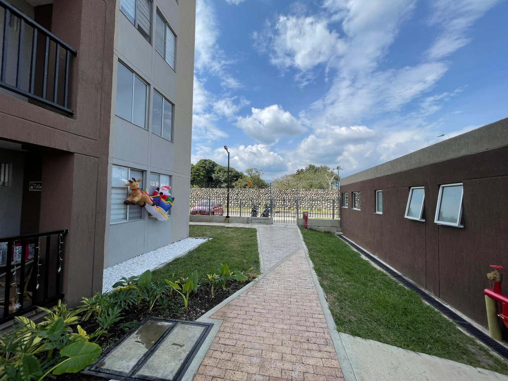 Apartamento En Arriendo - Ciudad Pacifica, Cali