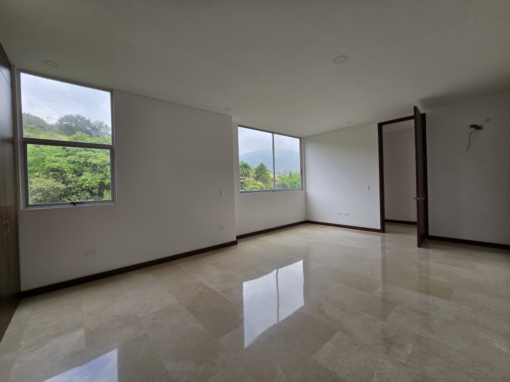 Apartamento En Venta - Santa Rita, Cali