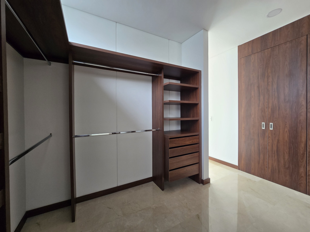 Apartamento En Venta - Santa Rita, Cali